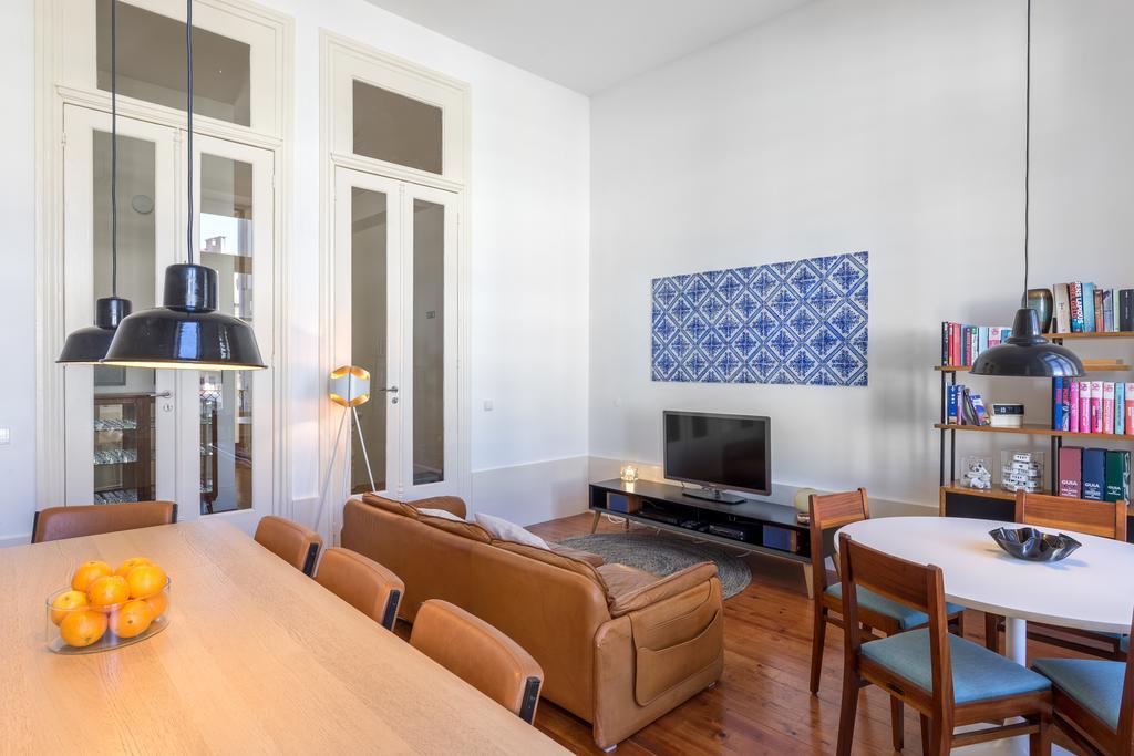 Гостьовий будинок The White Box House Порту Екстер'єр фото